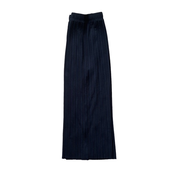 Oak + Fort Black Plisse Pull On Cropped Pant Medium - Picture 2 of 5